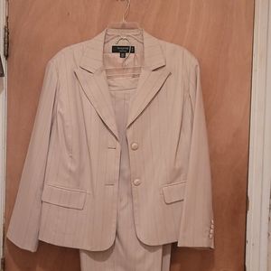 2-piece beige pantsuit